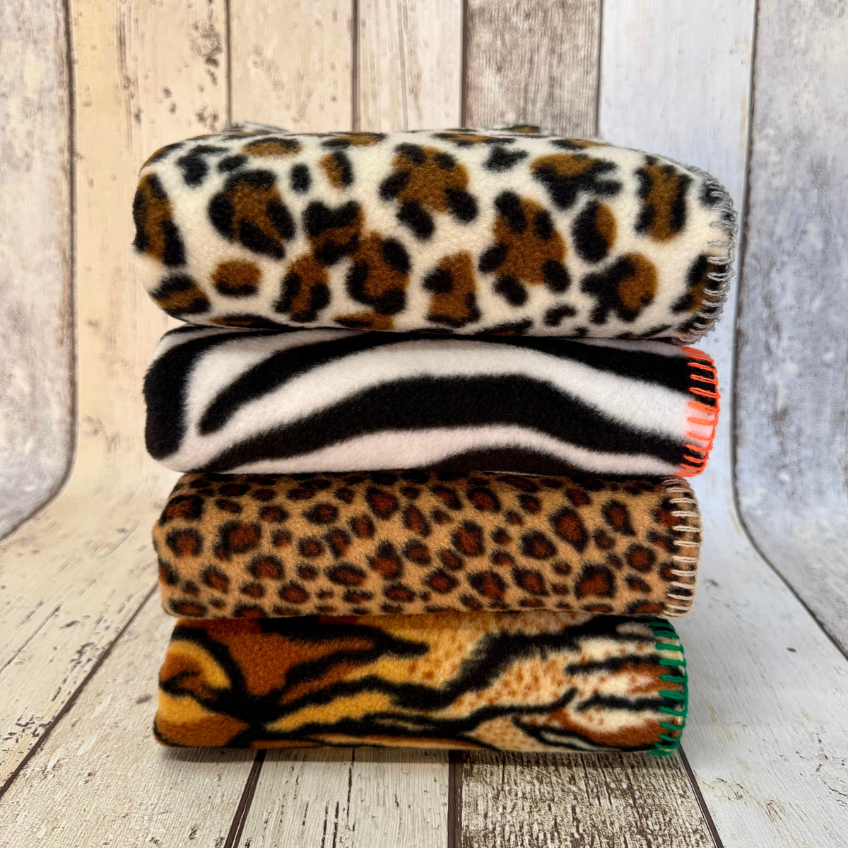 Pawliora Single Wild Blankets for Dogs