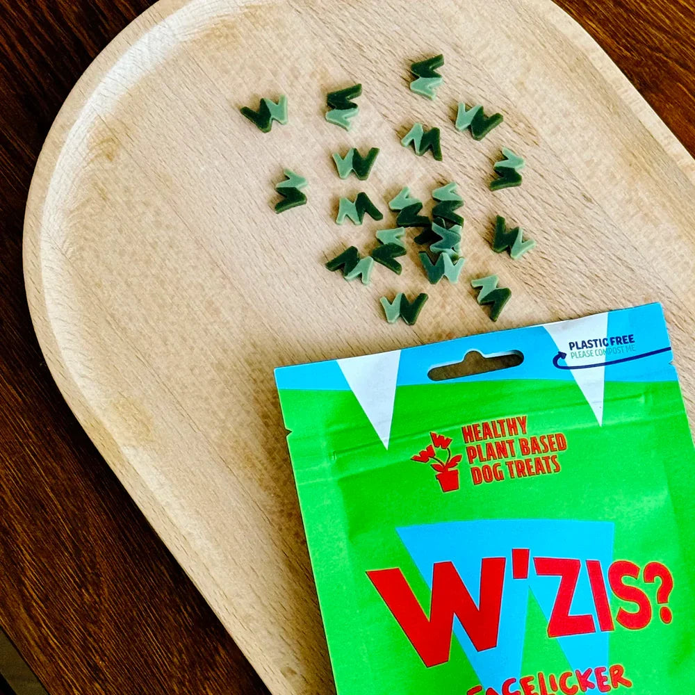 W'Zis Treat Pouches with Veggie Dog Treats